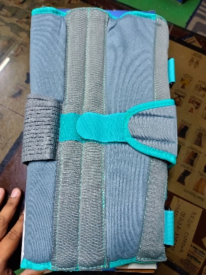 Picture of Tynor Knee Immobilizer 14" is an excellent brace to immobilize, support and protect the injured