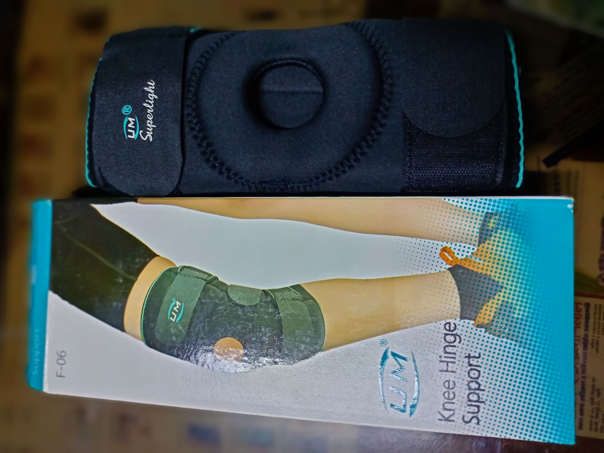 Picture of Knee support hinged,open knee support, Adjustable pain relief support