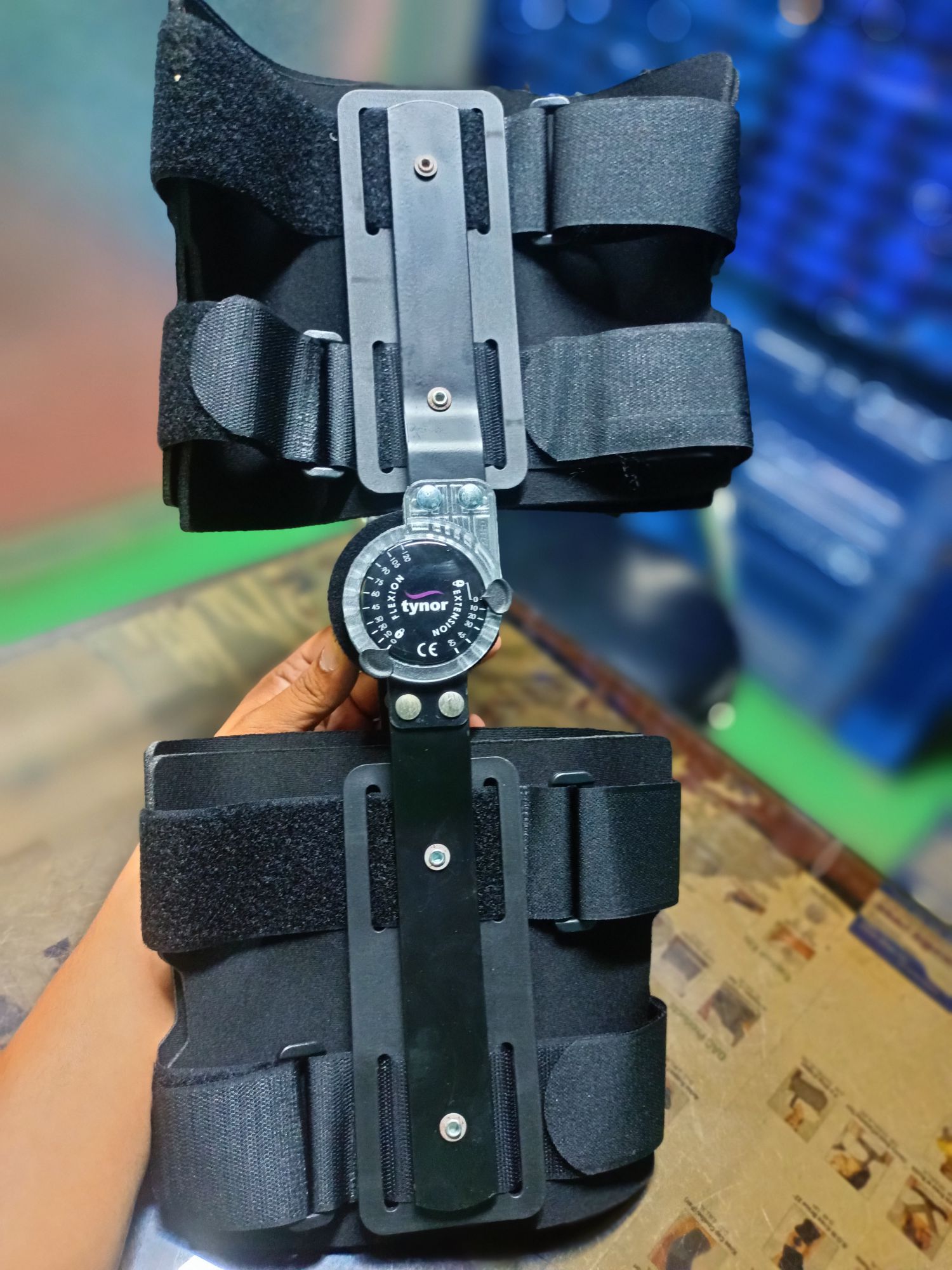 Picture of Tynor ROM Knee Brace,knee immobilizer support adjustable- Universel size