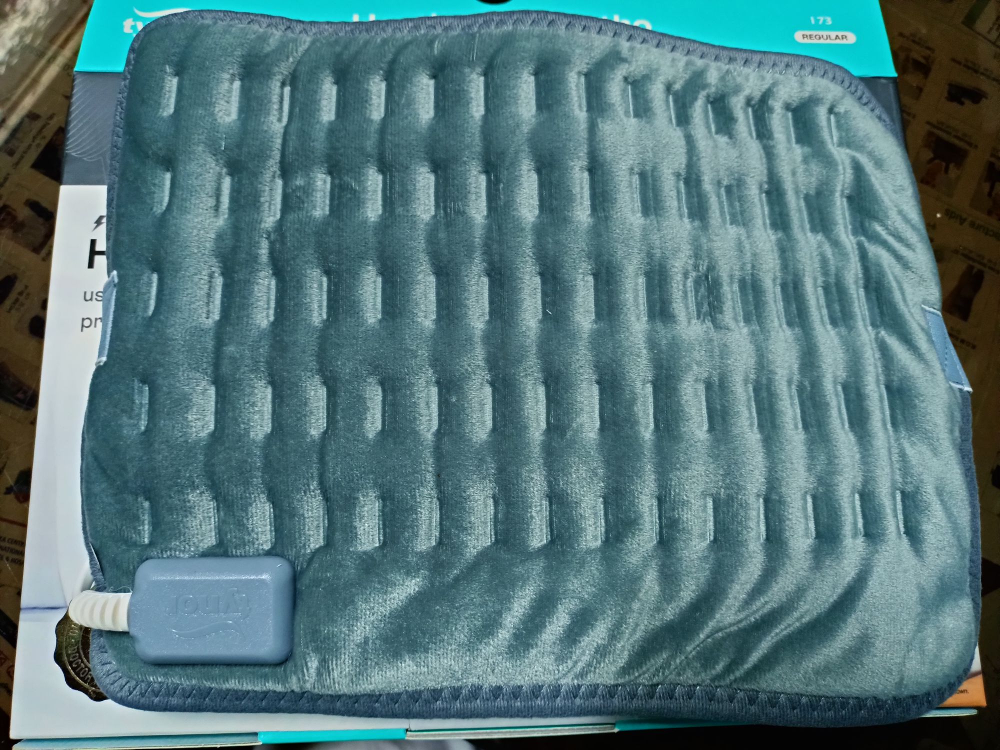 Picture of Tynor Orthopedic Heating pad,(with Adjustable pain relief pad) Regular size