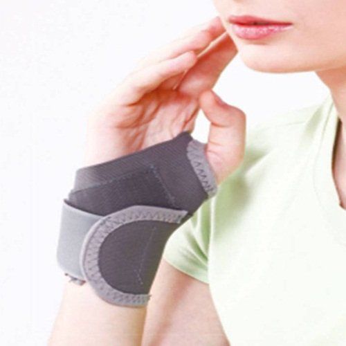 Picture of Tynor Wrist Brace With Thumb |Excellent Immobilization