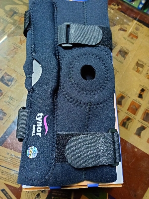 Picture of Tynor Knee warp Hinged (Neoprene)J-15