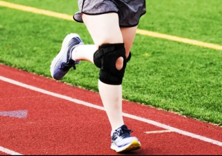 Picture of knee support Spotify comfort premium quality adjustable pain Relief support