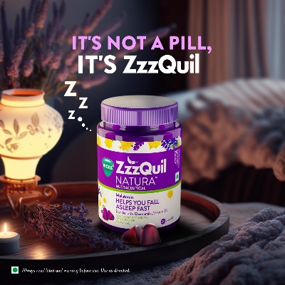 Picture of Vicks ZzzQuil Natura, 24s Pack, Non-Addictive Sleep-Aid Gummy, Melatonin helps you fall Asleep Fast