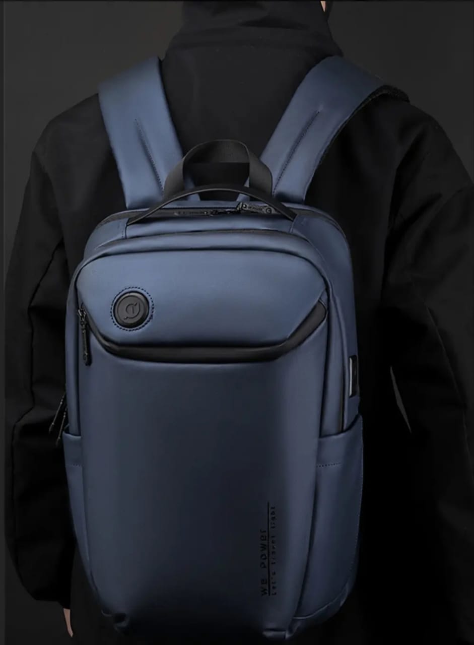 Picture of Arctic Hunter B00555 Water Resistant Anti Theft Travel Backpack