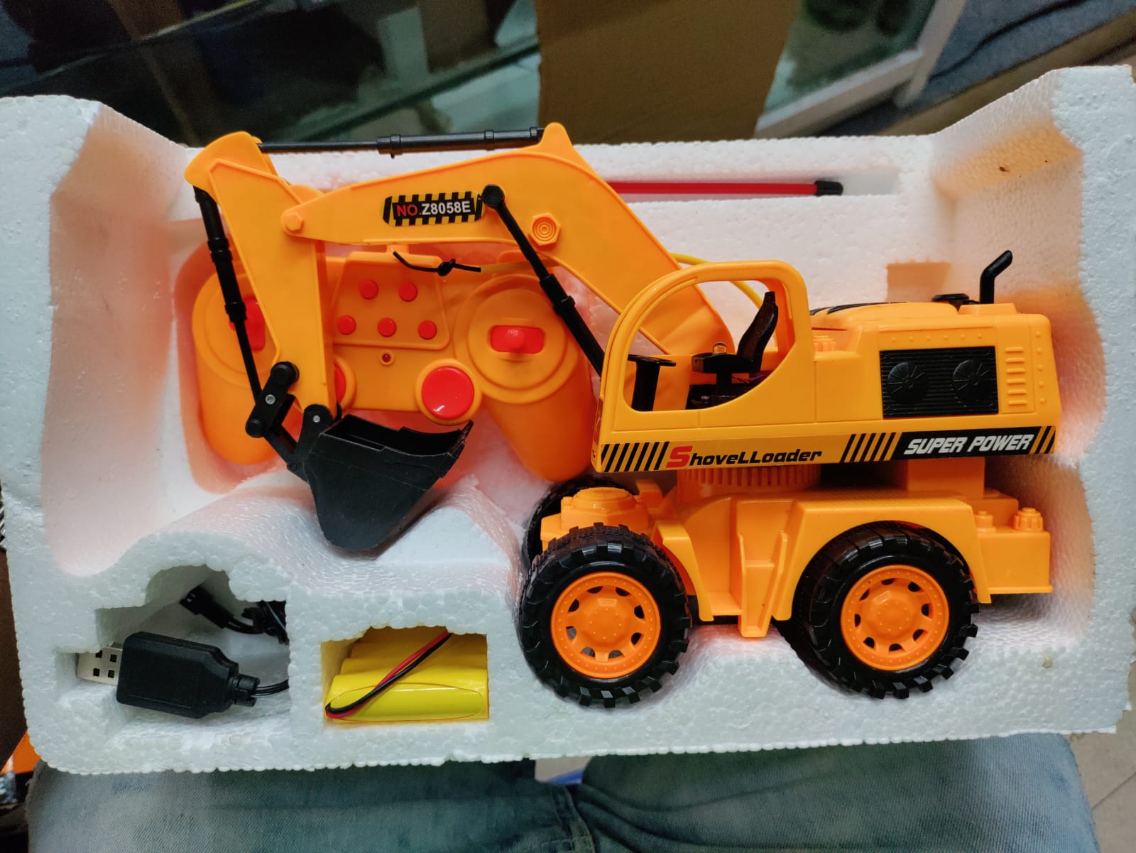 Picture of Remote control excavator