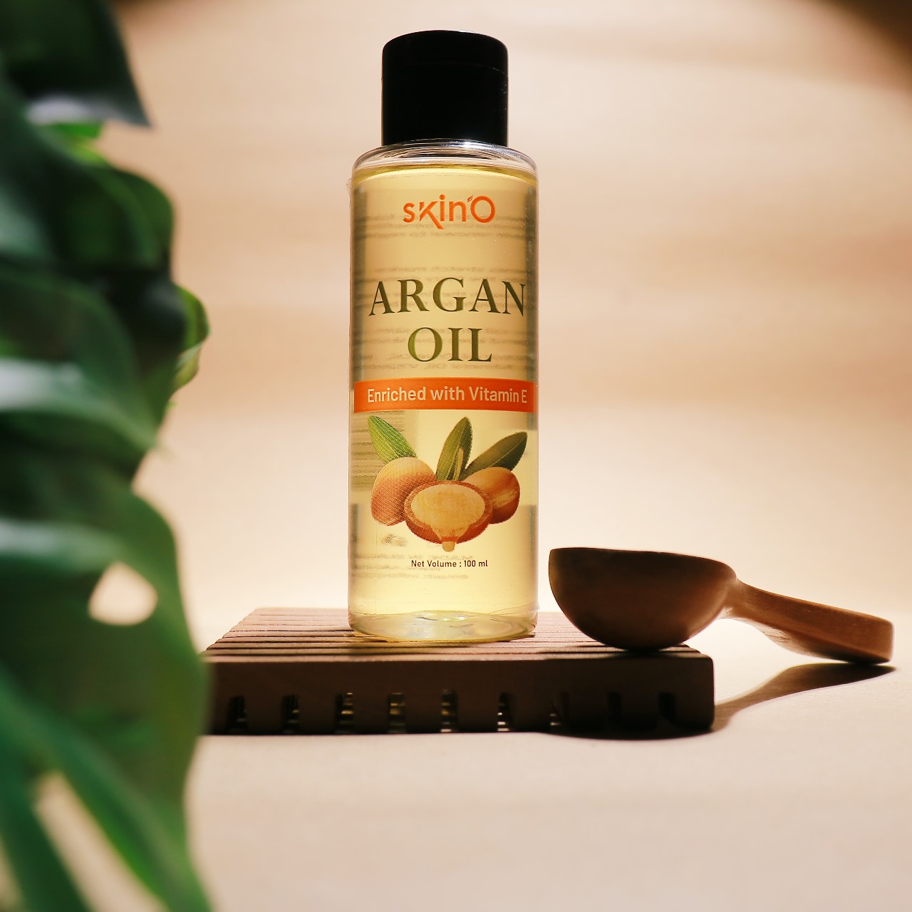 Picture of skinO Argan Oil Enriched with Vitamin E - 100ml to all hair type