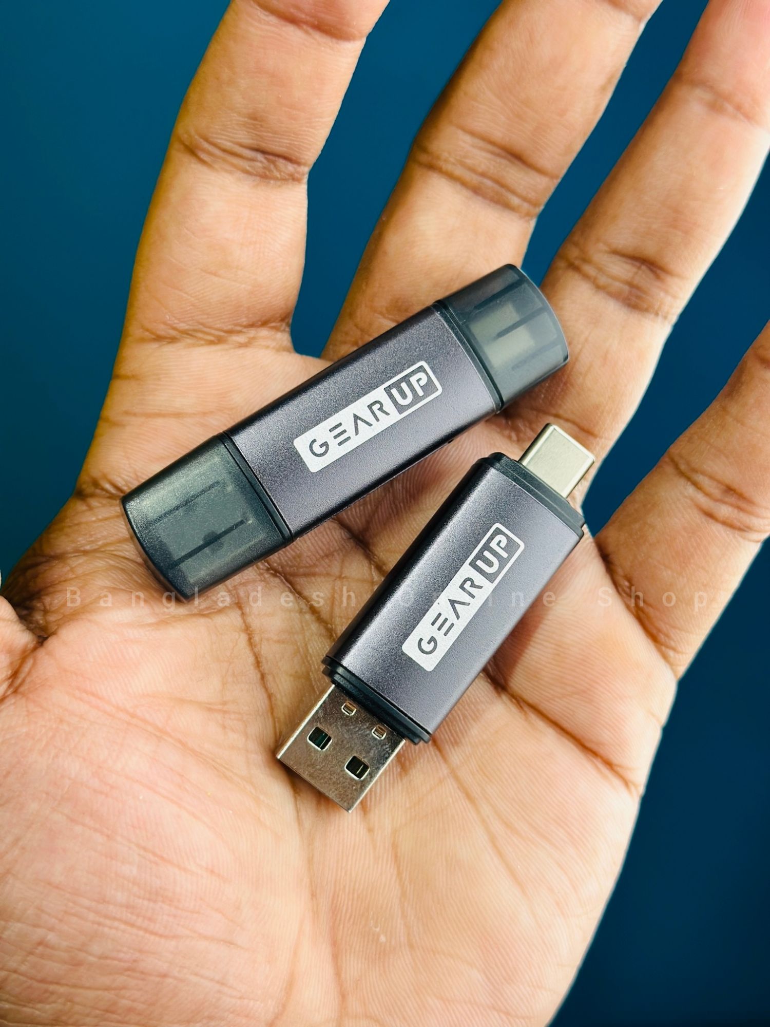 Picture of GearUP 4 In 1 Multifunction OTG Card Reader Type-C/USB /SD Card/TF Card Reader