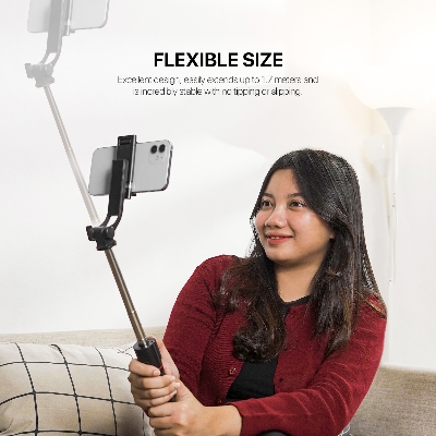Picture of Fantech SS170 Selfie Stick with Bluetooth Remote Control Monopod