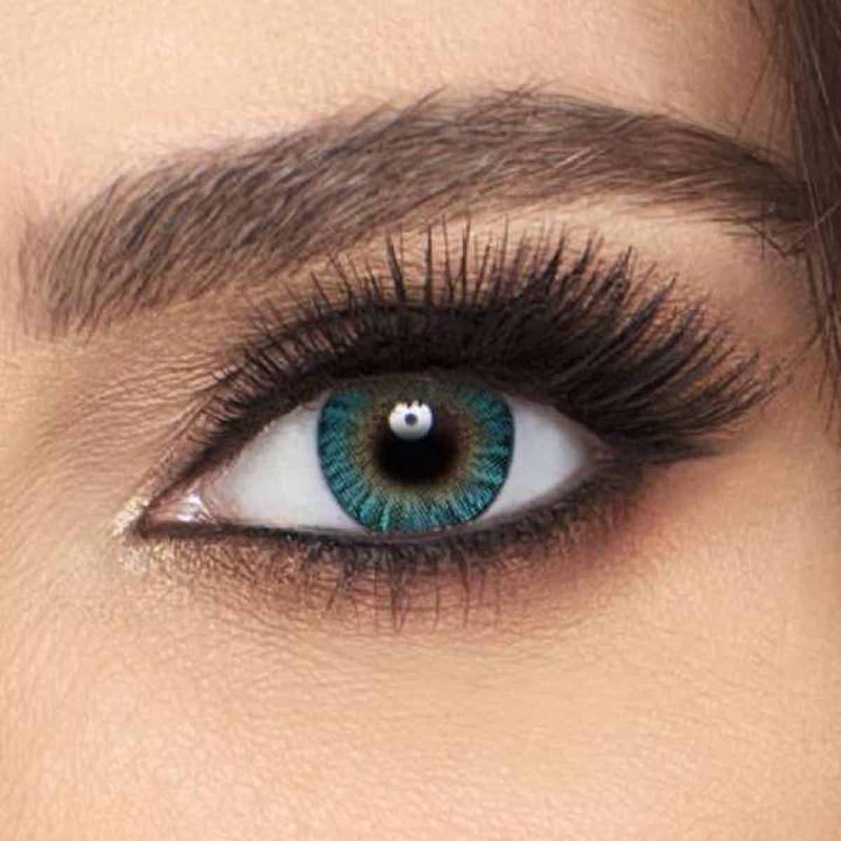 Picture of Freshlook Turquoise contact lens