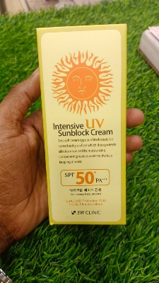 Picture of 70 ml 3W Clinic Intensive UV Sunblock cream International Korean product used for male female