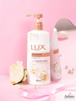 Picture of 500 ml Skin care Lux Bright Camellia shower gel International Thailand product used for male / female