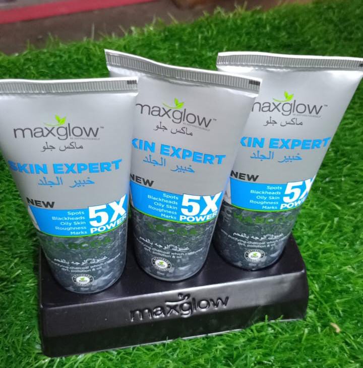 Picture of 80 gm Max Glow Skin Expert 5x power face wash Indian product used for male