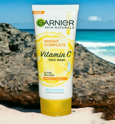 Picture of 100 ml Skin care Garnier Bright Complete Vitamin C face wash International Thailand product used for male/female