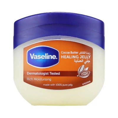 Picture of 450 ml Vaseline Rich Moisturizing Healing Jelly International UAE Product used for male/female