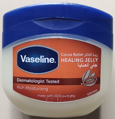 Picture of 450 ml Vaseline Rich Moisturizing Healing Jelly International UAE Product used for male/female