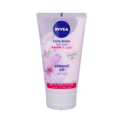 Picture of International Poland products Nivea face wash Gentle ( Almond oil ) used for male / Female - 150 ml