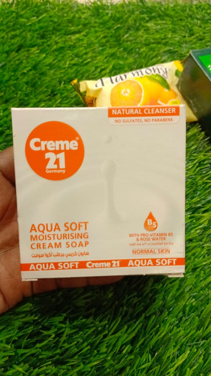 Picture of 125 gm Cream 21 Aqua soft moisturising cream Soap International UAE product used for female/male