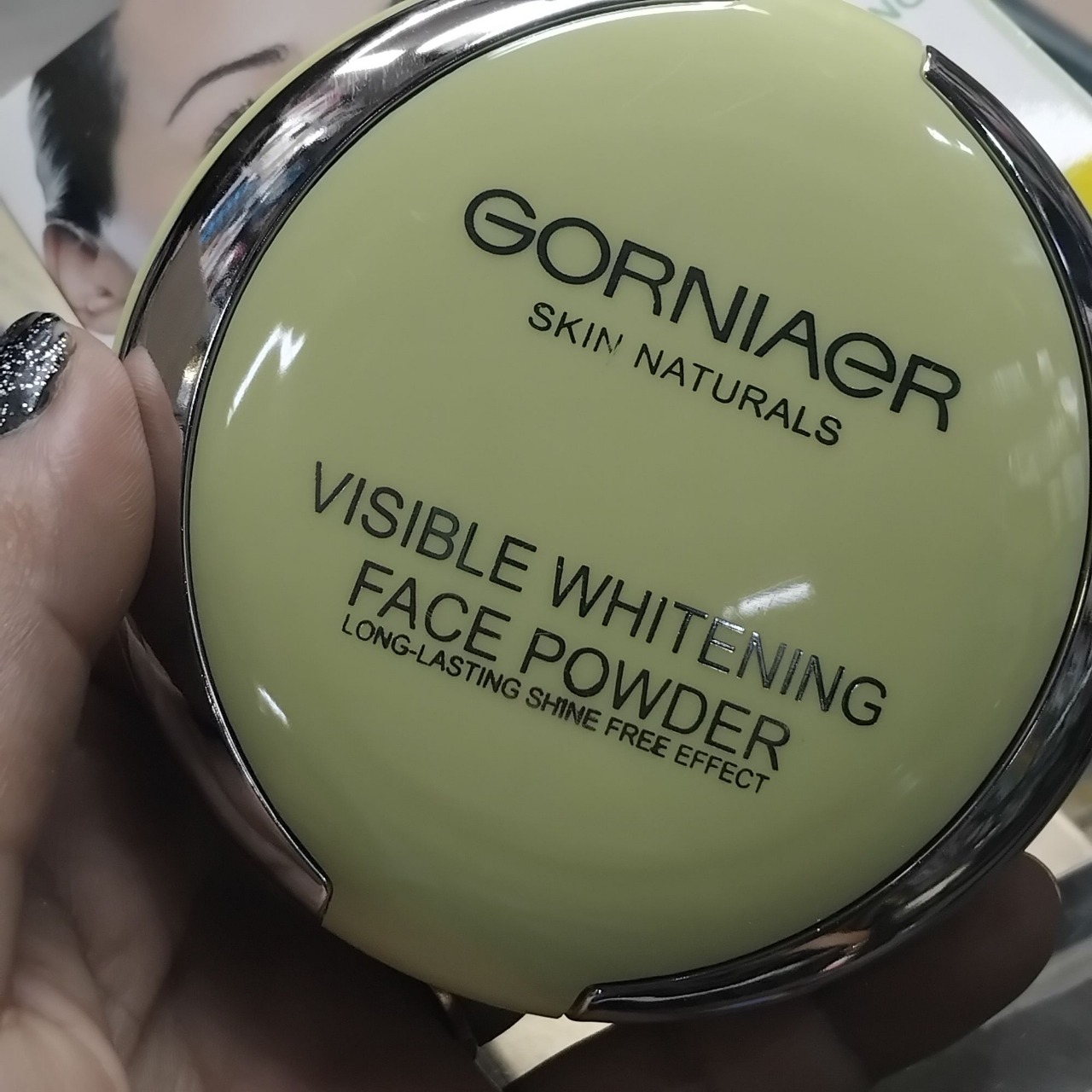 Picture of Garnier visible whitening face powder SPF 25 PA++ - 10 gm