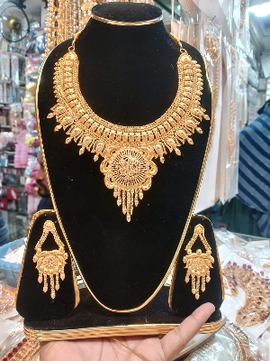 Picture of Bridal Wedding Ornament For Women