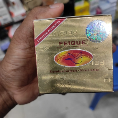 Picture of FEIQUE Herbal Extract Whitening Anti-Freckle Cream 25gm