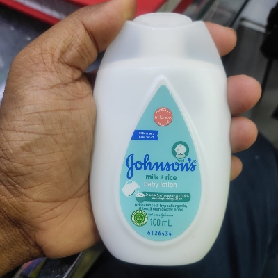 Picture of Johnson's Baby Milk + Rice Lotion 100ml