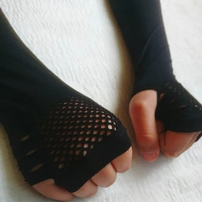 Picture of Cotton Net Fingerless Hand Gloves For Women