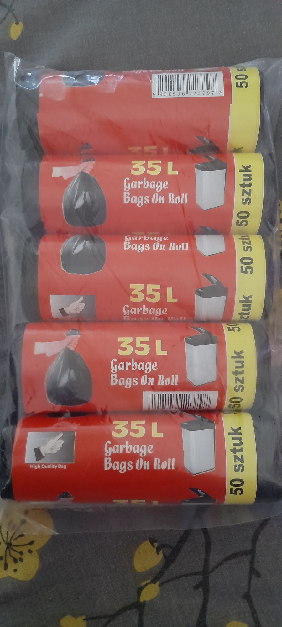 Picture of Garbage bags on roll 35l for light use- per roll 50pc
