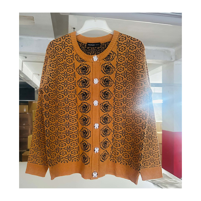 Picture of EXCLUSIVE BUTTON CARDIGAN FOR WOMEN