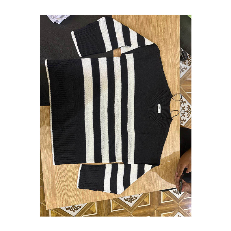 Picture of Fantastic Ladies Round neck pullover