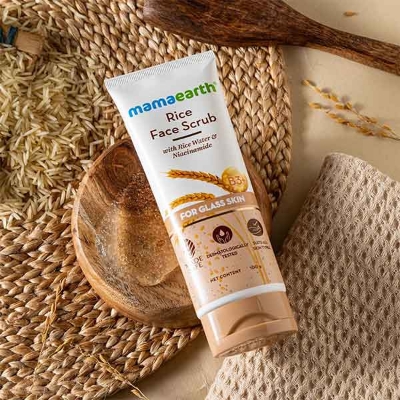 Picture of Indian product skin care Mamaearth Rice face wash used for male female - 100 ml