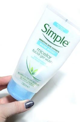 Picture of International UK product Simple micellar facial gel wash used for male/ female - 150 ml e