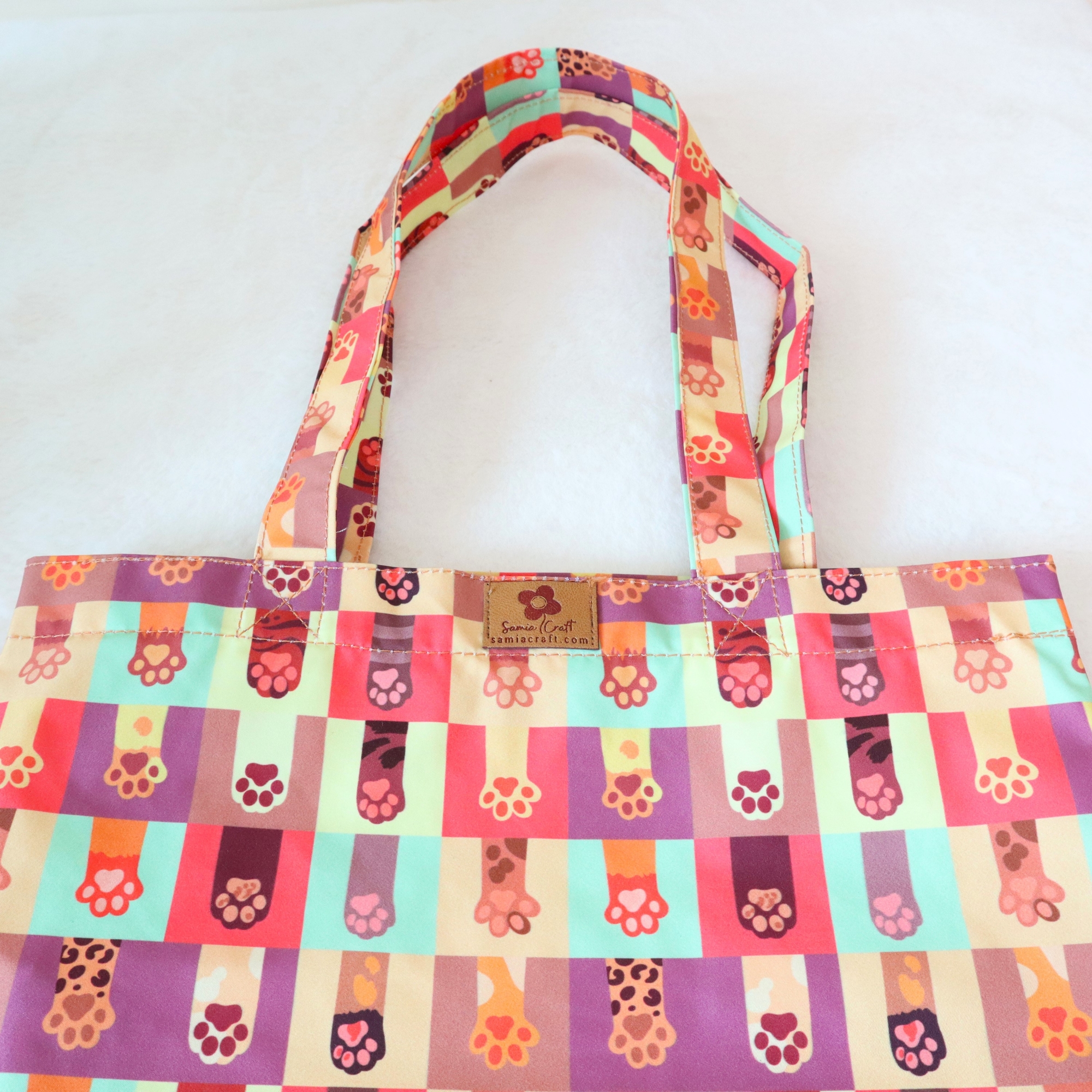 Picture of SamiaCrafts Stylish Long-Handled Tote Bag with Zipper: Cats Paws Set Printed Tote Bag