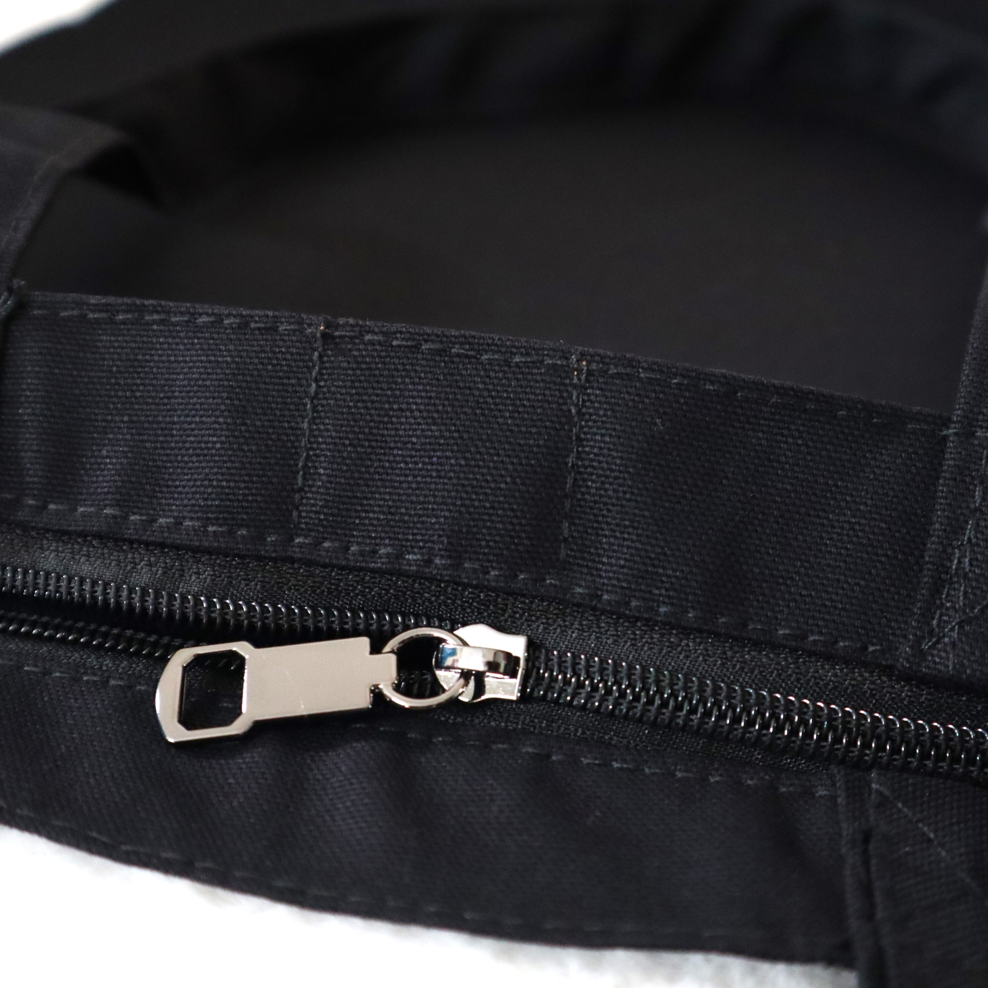 Picture of Samia Craft Oversized Canvas Fabric Tote Bag with Zipper for University & College – Perfect for Women & Girls