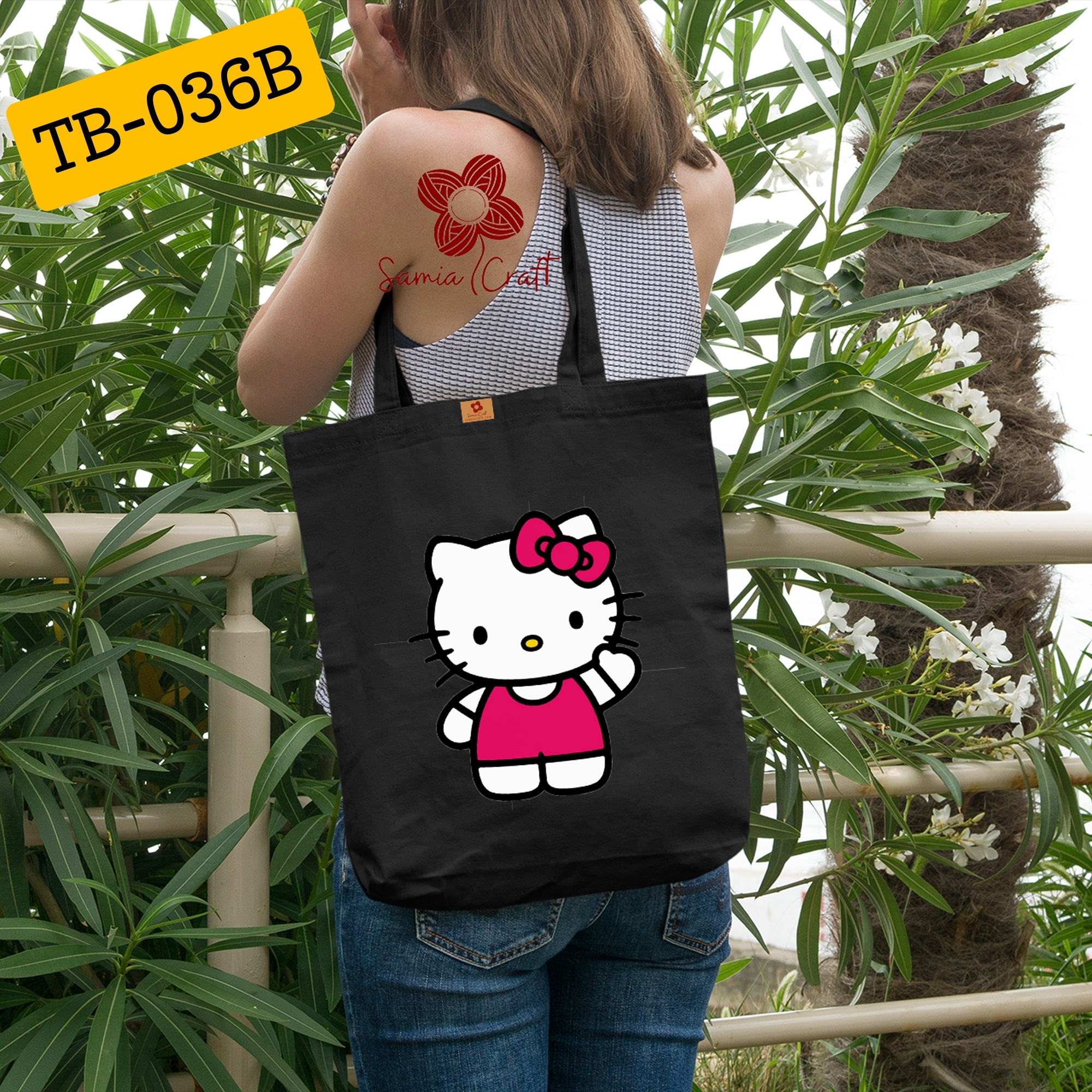 Picture of Eco-Friendly Canvas Zipper Tote Bag for Women – University, College, Beach, and Travel Essential