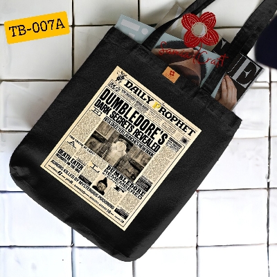 Picture of Samia Craft Aesthetic Chic Canvas Tote Bag with Zipper for College, University & School – Perfect for Girls and Women - SamiaCrafts