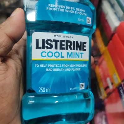 Picture of Listerine COOL Mint Mouthwash, 500ml