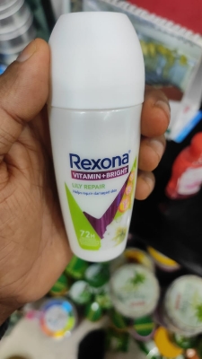 Picture of Rexona Lily Repair Roll On 45 ml