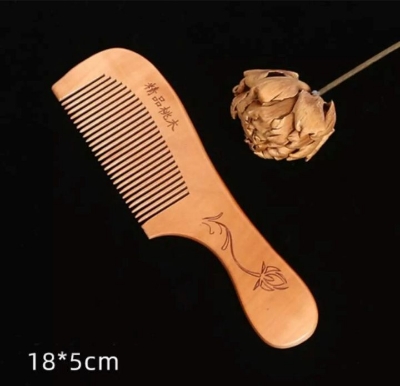 Picture of Natural Wooden Detangling Comb For Handle Shape [China Product]