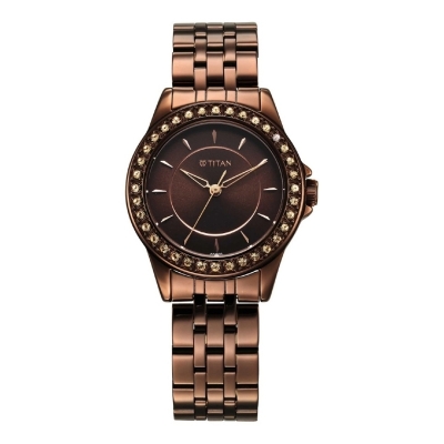 Picture of Titan 9798Qm01 Women Brass Round Shape Watches