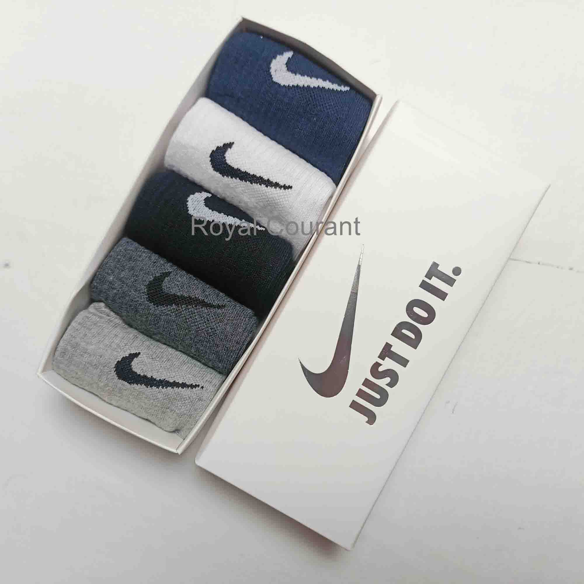 Picture of Casual Running Sports Socks - -Quarter - Unisex Cotton Comfort for Your Active Lifestyle - Perfect For All Occasion