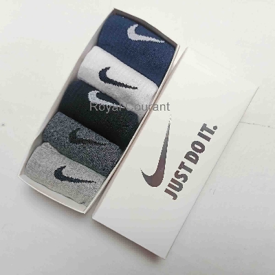 Picture of Casual Running Sports Socks - -Quarter - Unisex Cotton Comfort for Your Active Lifestyle - Perfect For All Occasion