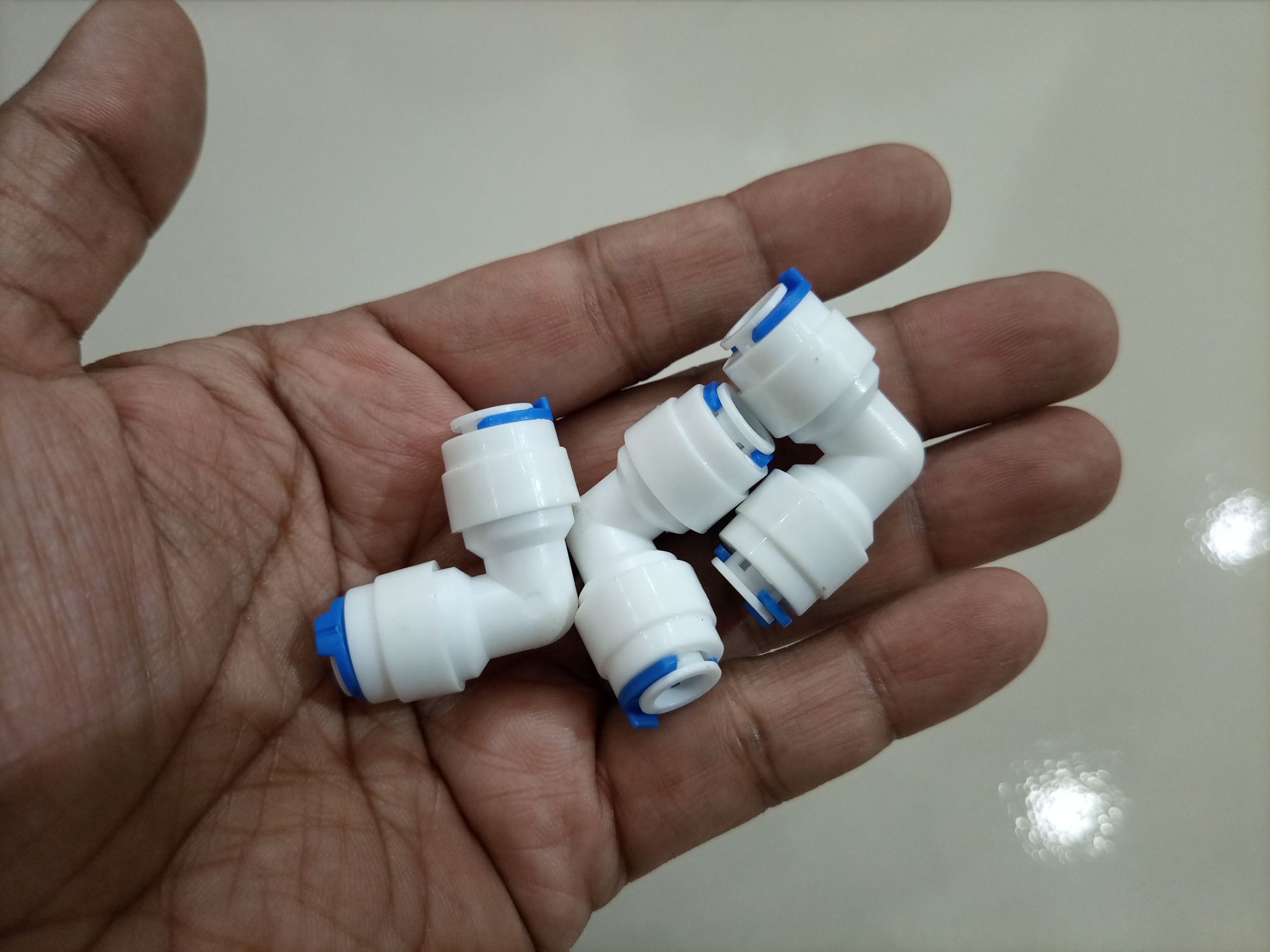 Picture of Water Purifier Push fitting 1/4 to 1/4 (01pcs)