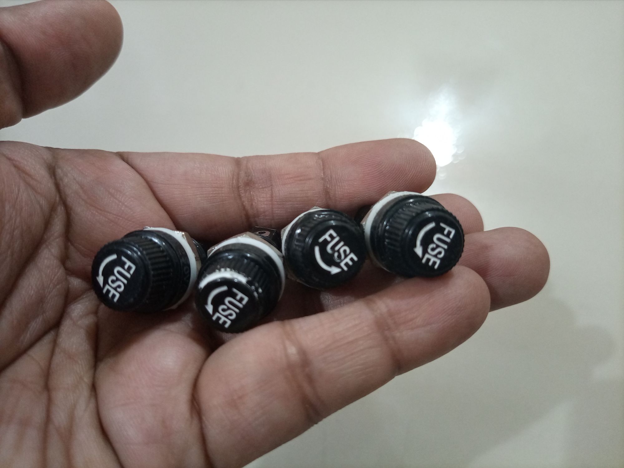 Picture of Fuse Holder for 6, 7 Amp fuse black color (4Pcs)