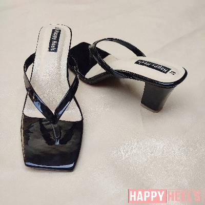 Picture of Chic and versatile for any outfit