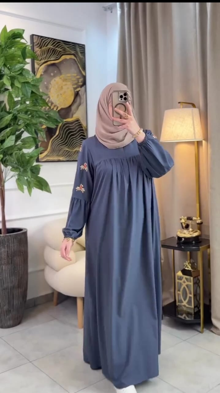 Picture of Abaya borka (Hatai Embroidery ) (No Hijab Only Borka ) Dubai Charry Georget Stylish Embroidery Work Party Borka For Women