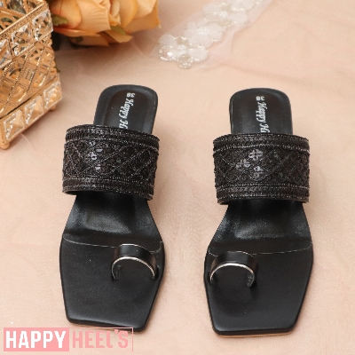 Picture of Toe Ring Slides Sandals
