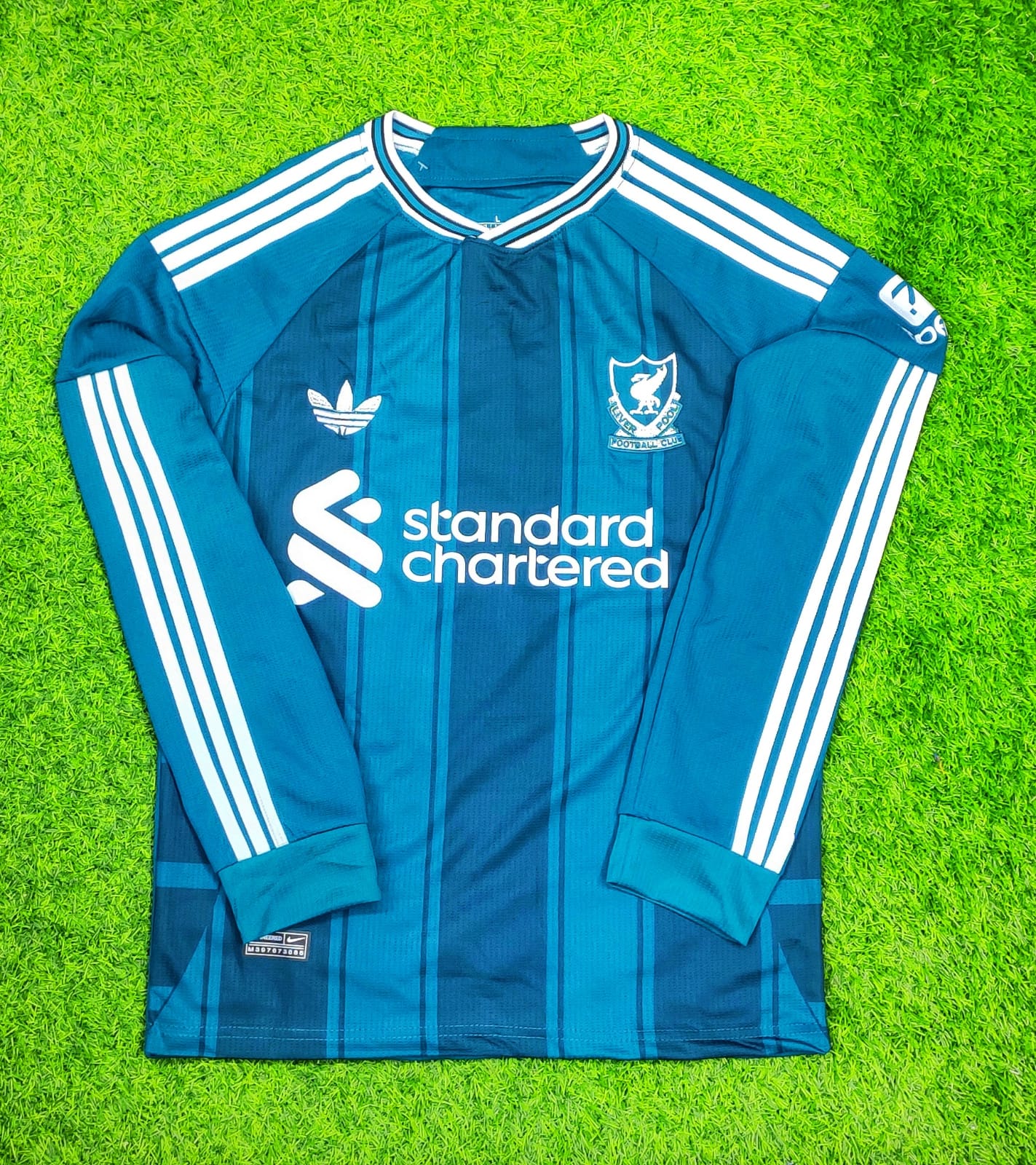 Picture of Liverpool FC Jersey - Player Edition Jersey - Liverpool FC LFC Football Club - Home/Away Kit - Special Fans Version Club Jersey 2024/25 - Thai Fabrics - full Sleeve - New Football Jersey - UEFA Champions League 2024 Design - Premium