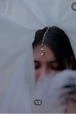 Picture of Fashionable Small Tikli - Trendy Accessory for Personal Style