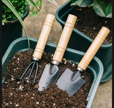 Picture of 3pcs Mini Garden Shovel Rake Spade Bonsai Tools Set Wooden Handle for Flowers Potted Plant Garden Tools Weeding Tools
